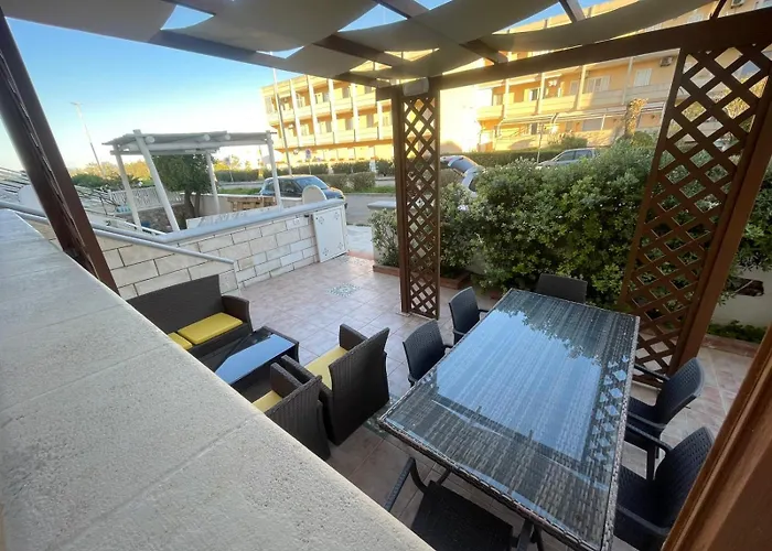 公寓 Dimora Lu Sule E Lu Mare, 200 M Dal Mare *