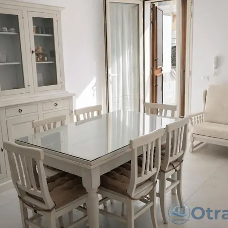 아파트 Dimora Lu Sule E Lu Mare, 200 M Dal Mare